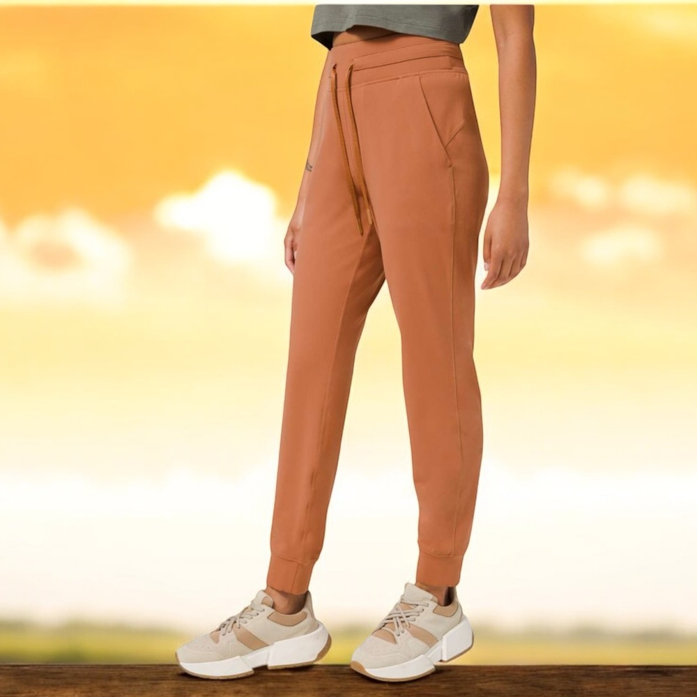 Lululemon Ready to Rulu Jogger 29" in Desert Sun Sz 18 - Picture 1 of 15